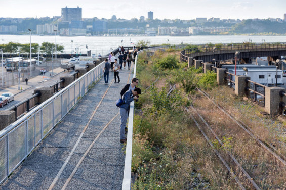 1411-High-Line-At-The-Rail-Yards---Photo-By-Iwan-Baan