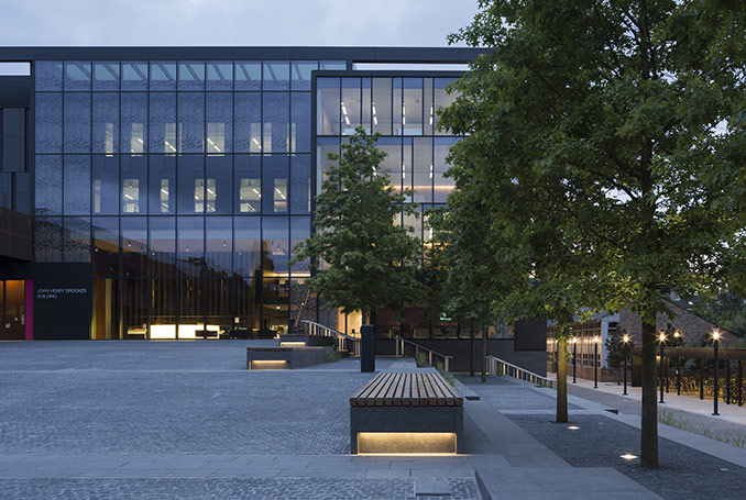 Oxford_Brookes-dusk---credit-LUC