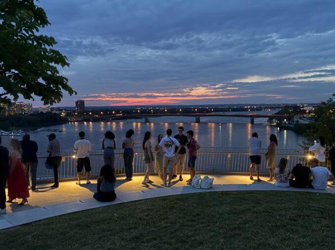 Kiweki Point-Ottawa-Canada Night view to river